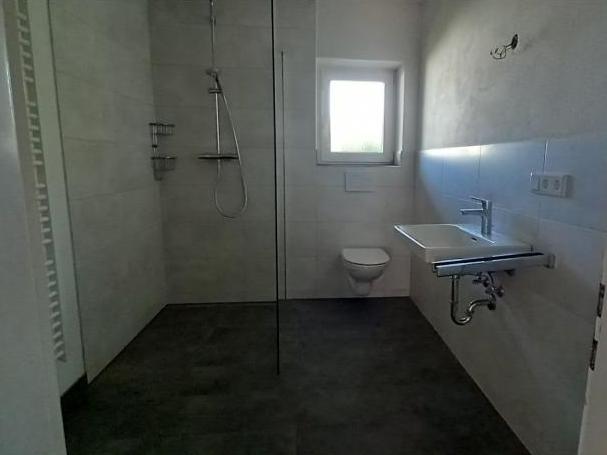Einfamilienhaus: Badezimmer