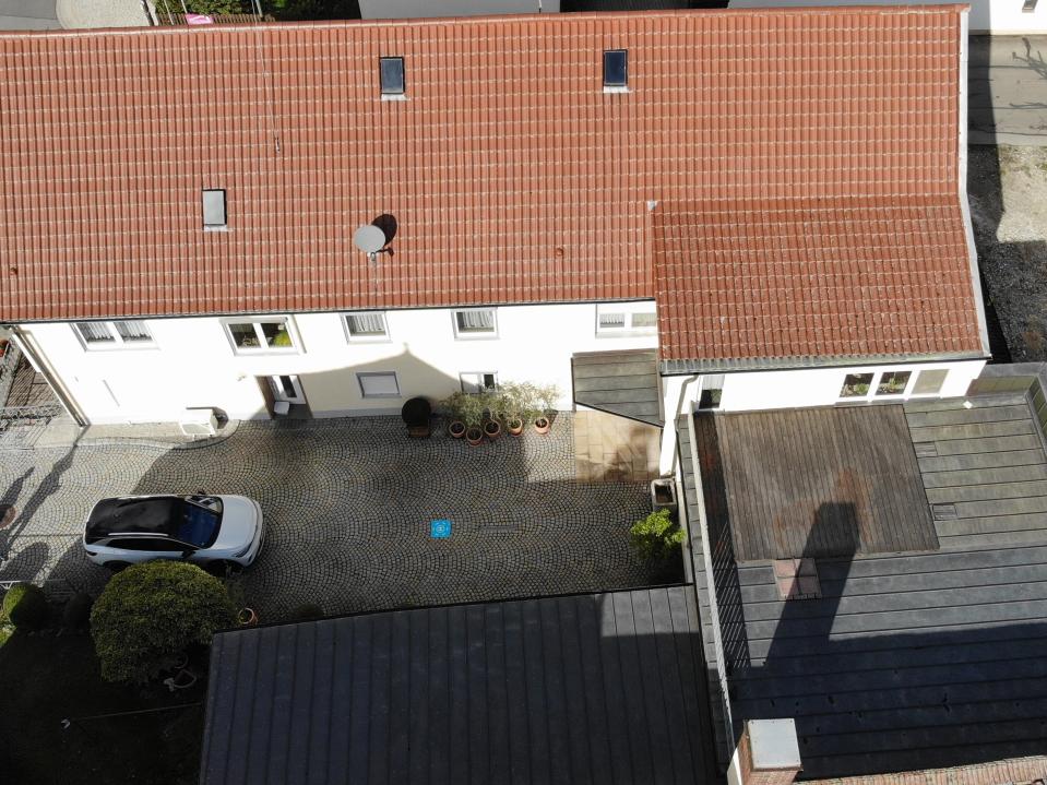 Ein Bild des Angebots Zweifamilienhaus
