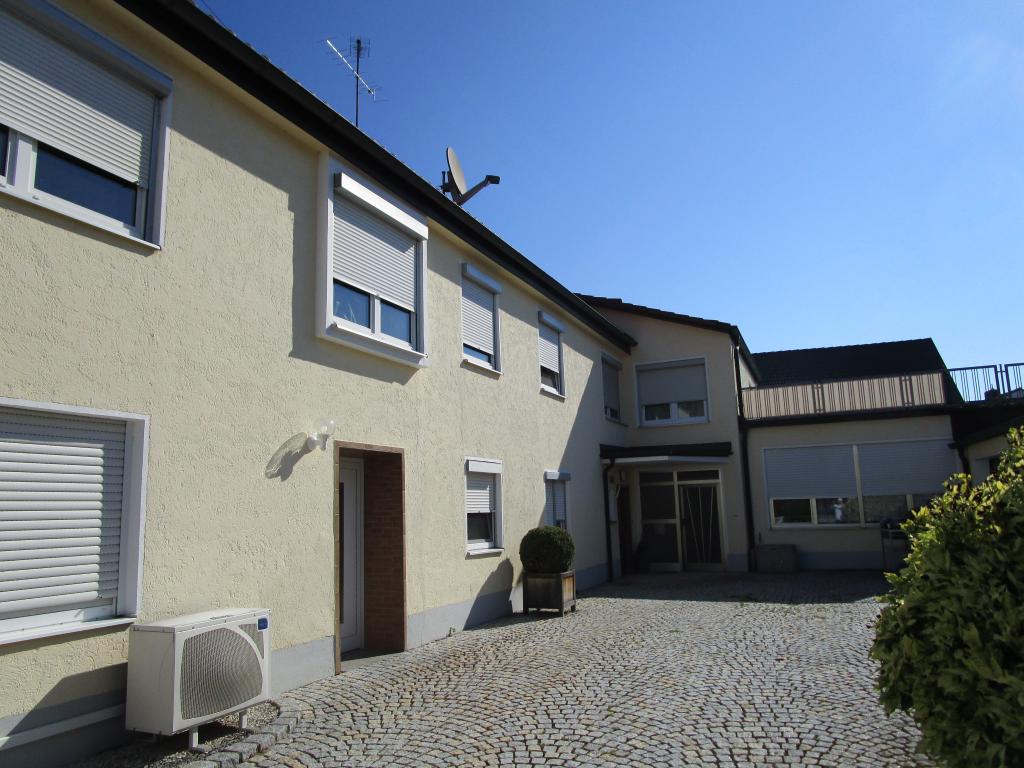 Zweifamilienhaus: Innenhof
