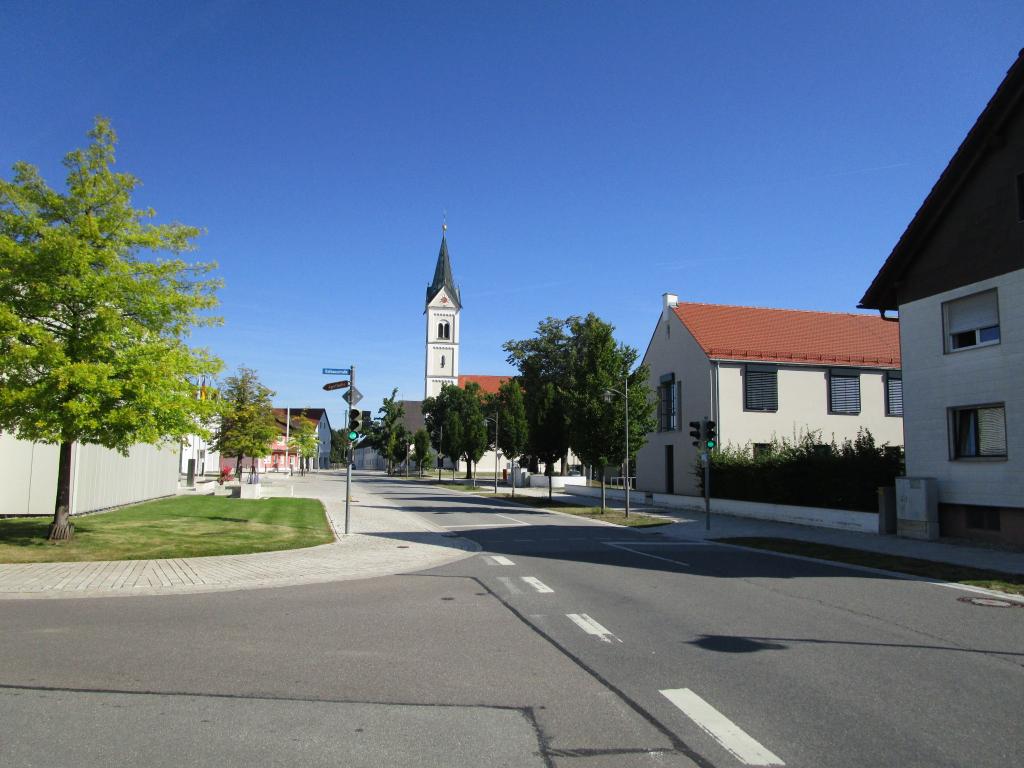 Zweifamilienhaus: TOP LAGE !
